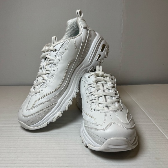 Skechers Women's D'Lites Fresh Start Memory Foam Lace-Up Sneaker - Picture 2 of 13